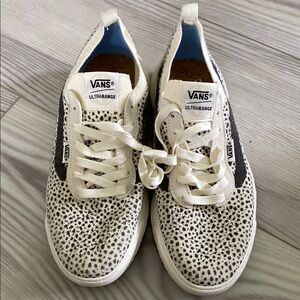 Vans UltraRange White with Black Dots Sneakers